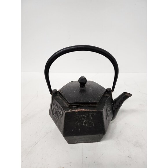 Vintage Japanese Asian Black Cast Iron Etched Hexagon Teapot Tea Kettle Lidded - Picture 6 of 10